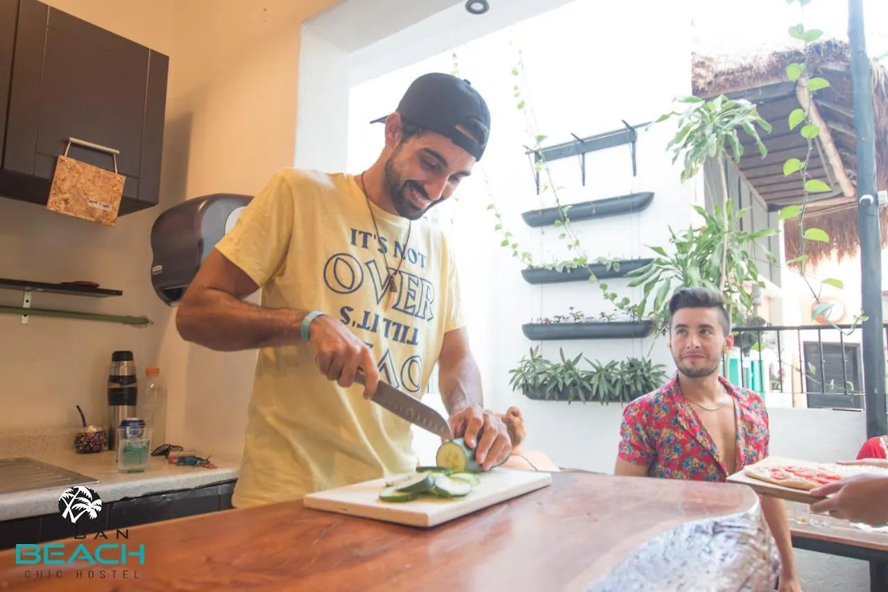 Urban Beach Chic Hostel Playa del Carmen